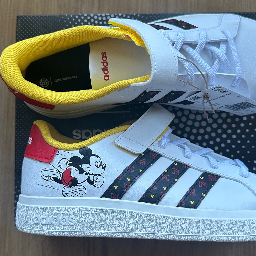 Adidas Grand Court Mickey Sneaker ๐ Big Kids Sz 6, fits Sz 7.5 US Women - Picture 4 of 10